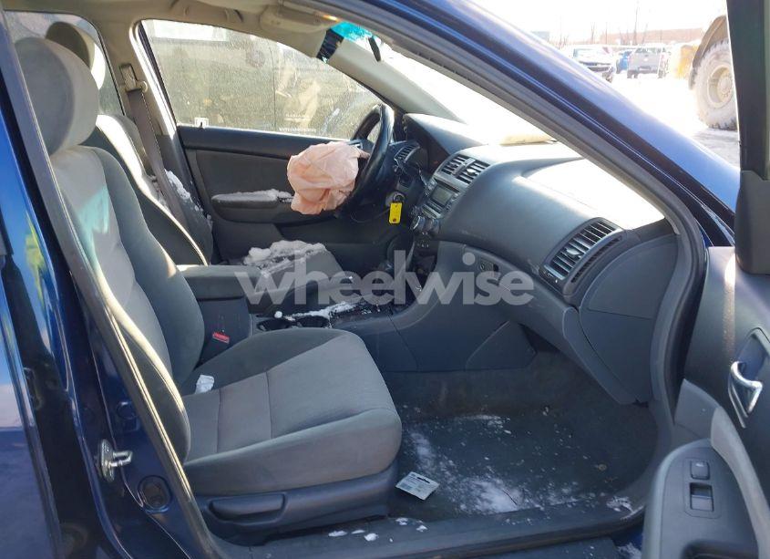 Photo 5 of 2004 Honda Accord 2.4 LX (VIN 1HGCM56354A100970)