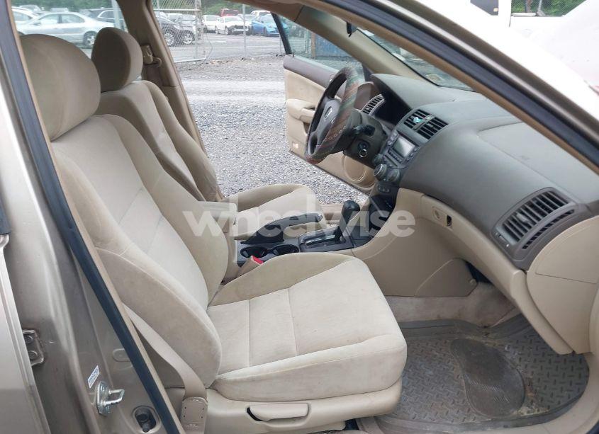 Photo 5 of 2004 Honda Accord 2.4 LX (VIN 1HGCM56354A177516)