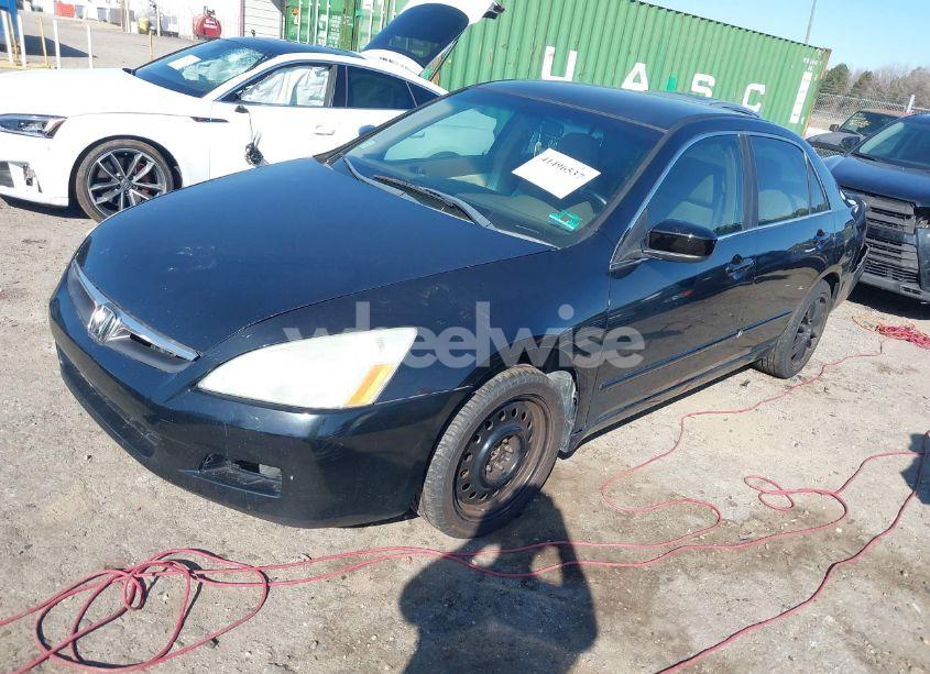 Photo 2 of 2006 Honda Accord 2.4 SE (VIN 1HGCM56356A059369)