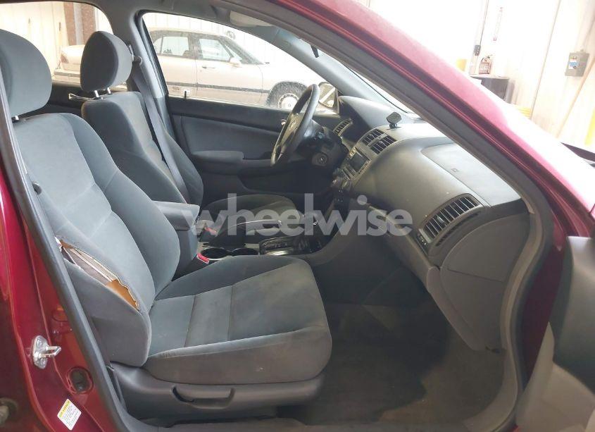 Photo 5 of 2006 Honda Accord 2.4 SE (VIN 1HGCM56356A067911)