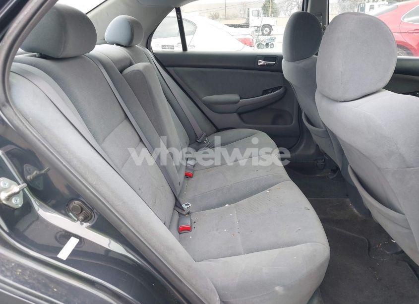 Photo 8 of 2006 Honda Accord 2.4 SE (VIN 1HGCM56356A094042)