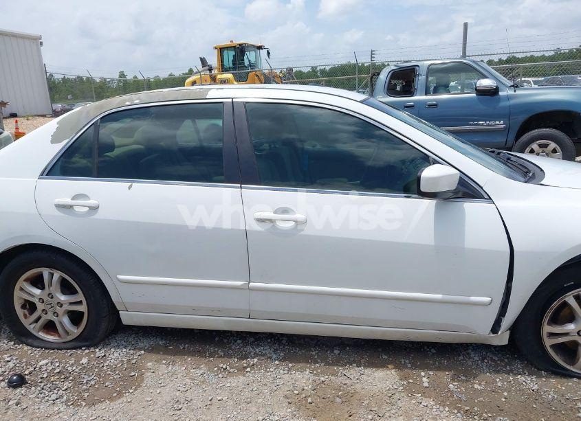 Photo 14 of 2006 Honda Accord 2.4 SE (VIN 1HGCM56356A116072)