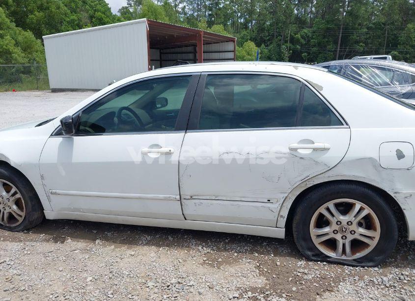 Photo 15 of 2006 Honda Accord 2.4 SE (VIN 1HGCM56356A116072)