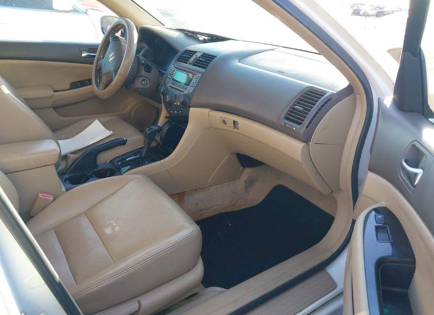 Photo 5 of 2006 Honda Accord 2.4 SE (VIN 1HGCM56356A118663)