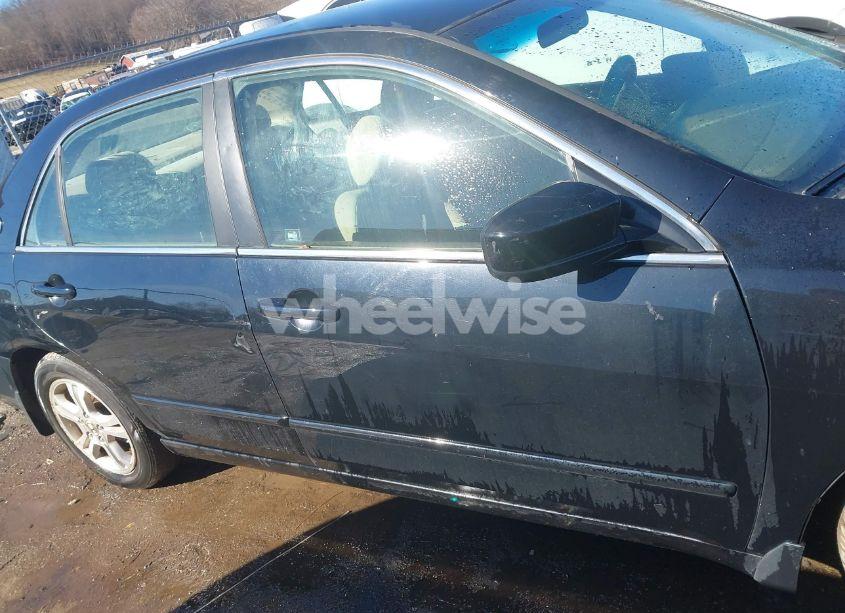 Photo 13 of 2006 Honda Accord 2.4 SE (VIN 1HGCM56356A137908)