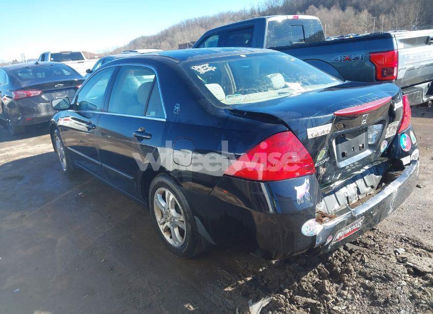 Photo 3 of 2006 Honda Accord 2.4 SE (VIN 1HGCM56356A137908)