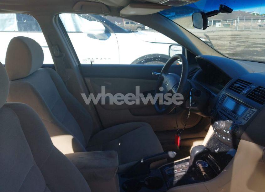 Photo 5 of 2006 Honda Accord 2.4 SE (VIN 1HGCM56356A137908)