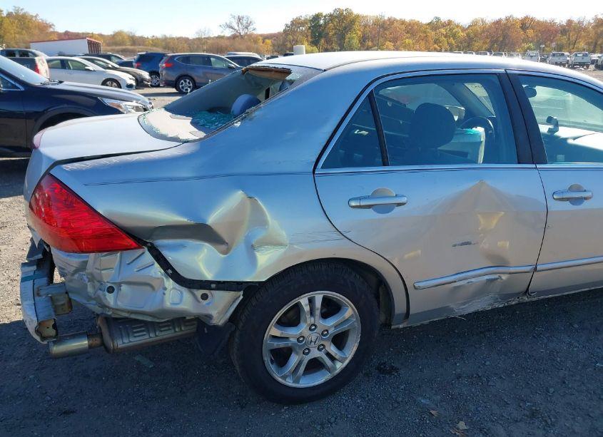 Photo 6 of 2007 Honda Accord 2.4 SE (VIN 1HGCM56357A085052)