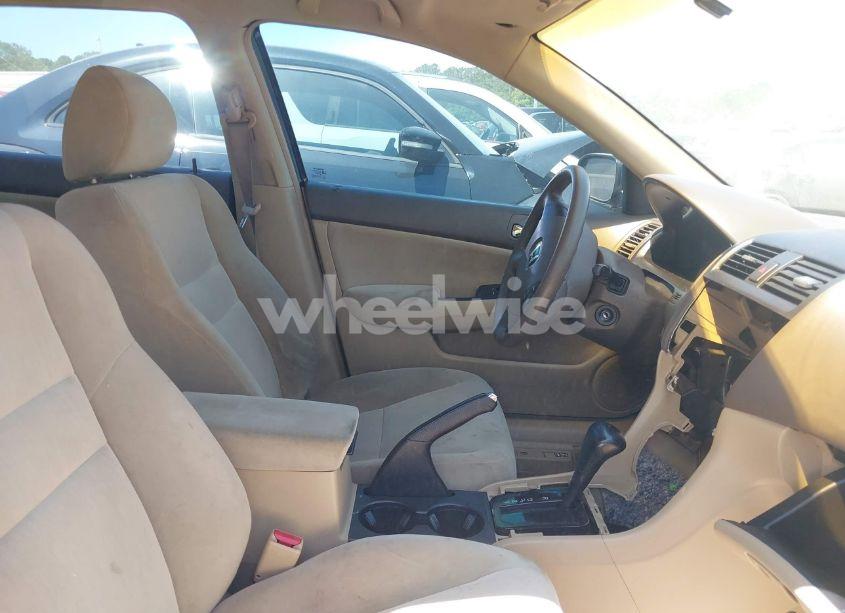 Photo 5 of 2003 Honda Accord 2.4 LX (VIN 1HGCM56363A020169)