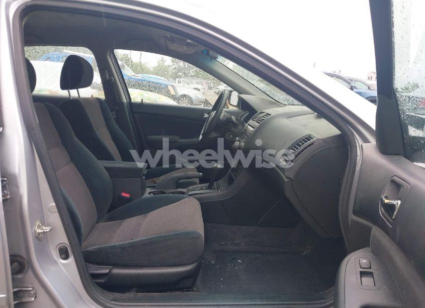 Photo 5 of 2003 Honda Accord 2.4 LX (VIN 1HGCM56363A140358)