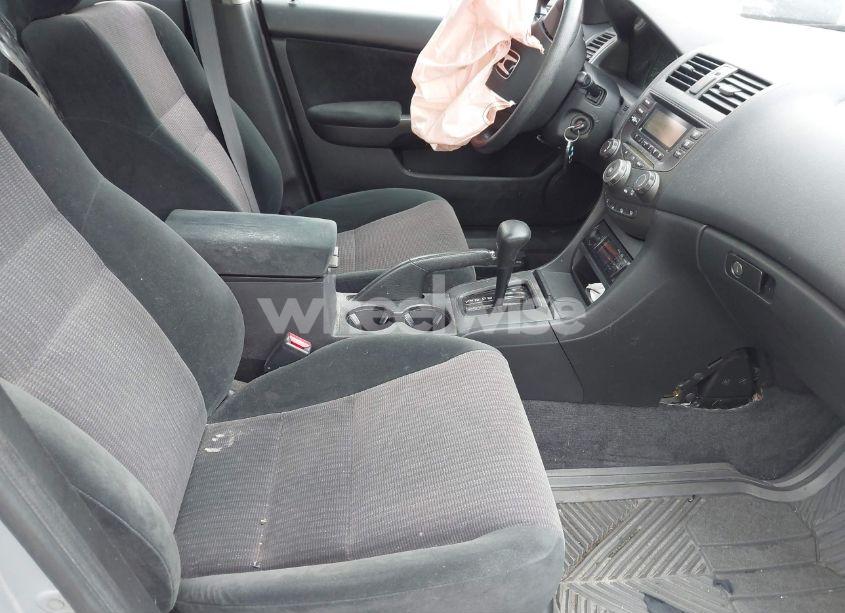Photo 5 of 2004 Honda Accord 2.4 LX (VIN 1HGCM56364A012493)