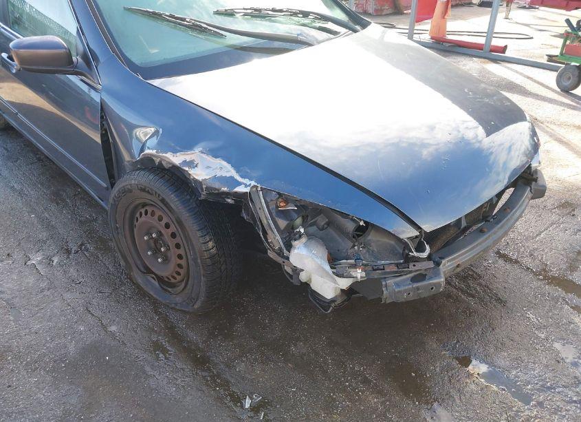 Photo 18 of 2004 Honda Accord 2.4 LX (VIN 1HGCM56364A020626)