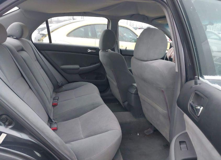 Photo 8 of 2004 Honda Accord 2.4 LX (VIN 1HGCM56364A092698)