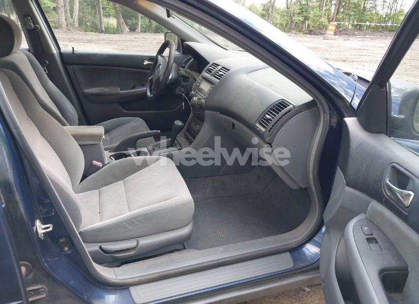 Photo 5 of 2004 Honda Accord 2.4 LX (VIN 1HGCM56364A170932)