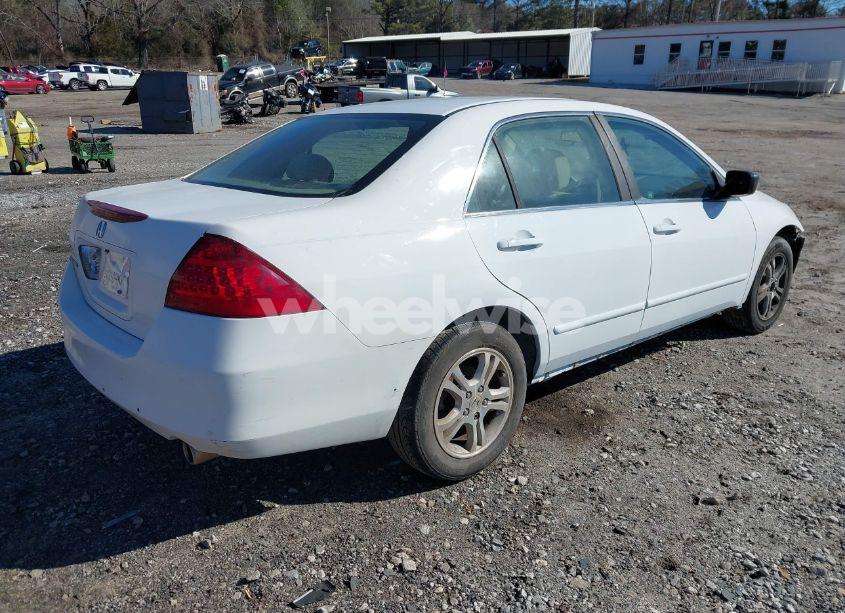 Photo 4 of 2006 Honda Accord 2.4 SE (VIN 1HGCM56366A026879)