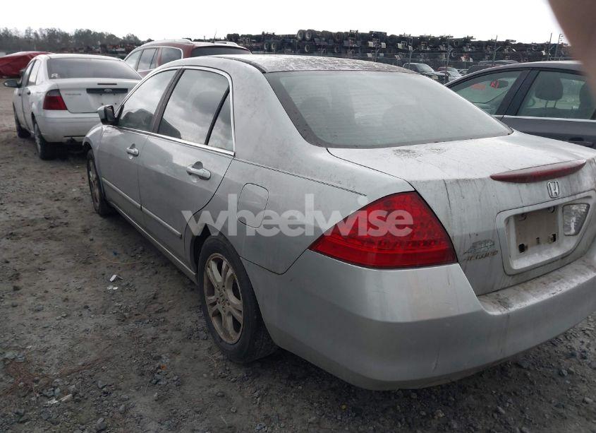 Photo 3 of 2006 Honda Accord 2.4 SE (VIN 1HGCM56366A058473)