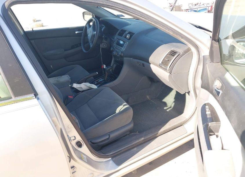 Photo 5 of 2006 Honda Accord 2.4 SE (VIN 1HGCM56366A148741)