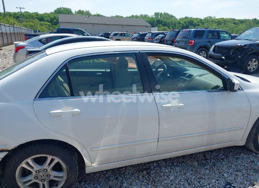 Photo 13 of 2007 Honda Accord 2.4 SE (VIN 1HGCM56367A155318)
