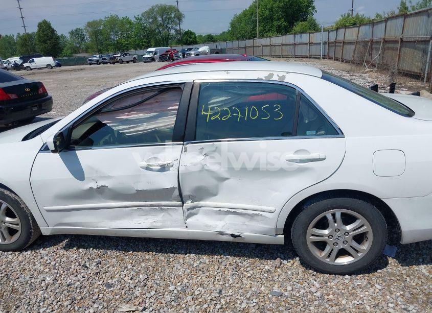 Photo 14 of 2007 Honda Accord 2.4 SE (VIN 1HGCM56367A155318)