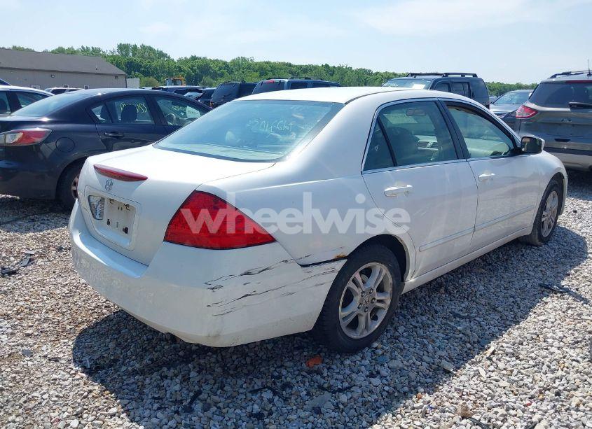 Photo 4 of 2007 Honda Accord 2.4 SE (VIN 1HGCM56367A155318)