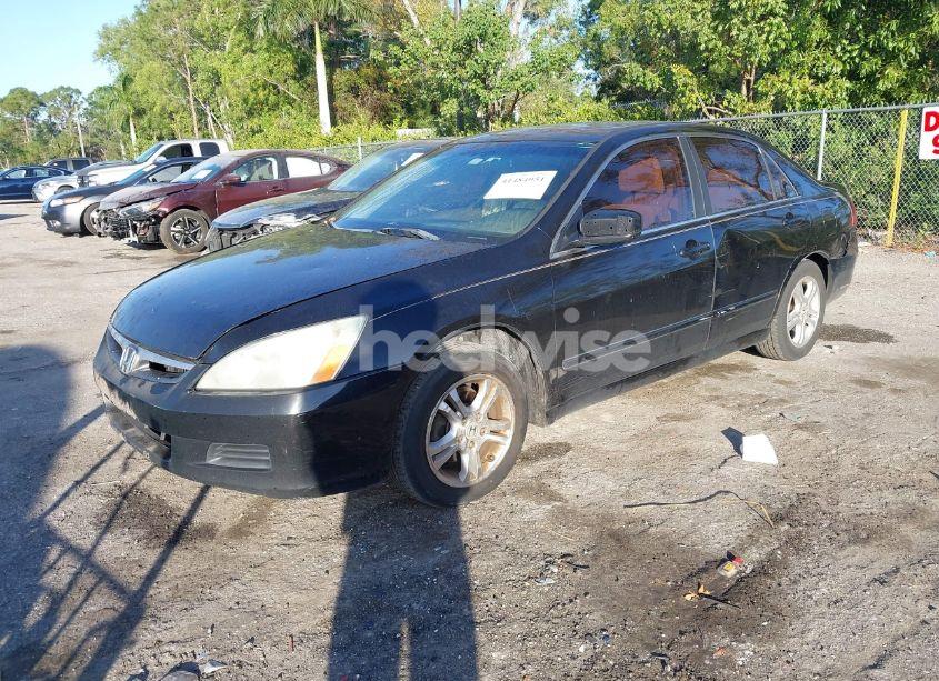 Photo 2 of 2007 Honda Accord 2.4 SE (VIN 1HGCM56367A226839)