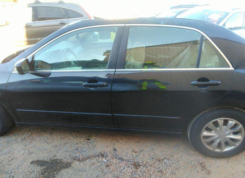 Photo 13 of 2003 Honda Accord 2.4 LX (VIN 1HGCM56373A082874)