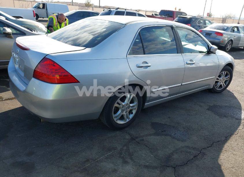 Photo 4 of 2006 Honda Accord 2.4 SE (VIN 1HGCM56376A066355)
