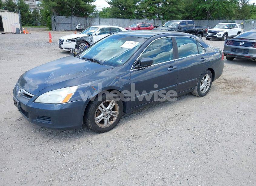 Photo 2 of 2006 Honda Accord 2.4 SE (VIN 1HGCM56376A120317)