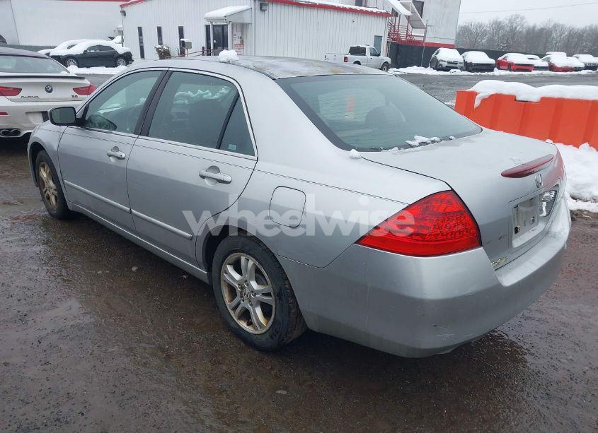 Photo 3 of 2007 Honda Accord 2.4 SE (VIN 1HGCM56377A001796)
