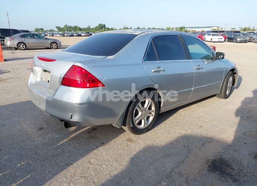 Photo 4 of 2007 Honda Accord 2.4 SE (VIN 1HGCM56377A060833)