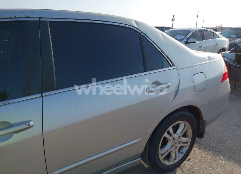 Photo 6 of 2007 Honda Accord 2.4 SE (VIN 1HGCM56377A060833)