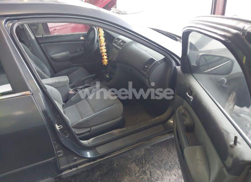 Photo 5 of 2003 Honda Accord 2.4 LX (VIN 1HGCM56383A001350)