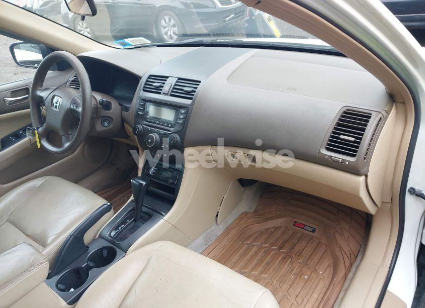 Photo 5 of 2003 Honda Accord 2.4 LX (VIN 1HGCM56383A006094)