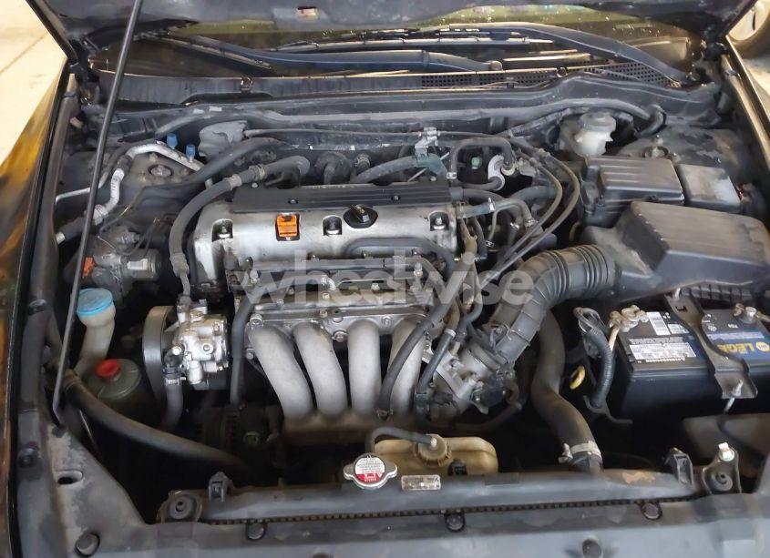 Photo 10 of 2003 Honda Accord 2.4 LX (VIN 1HGCM56383A098727)