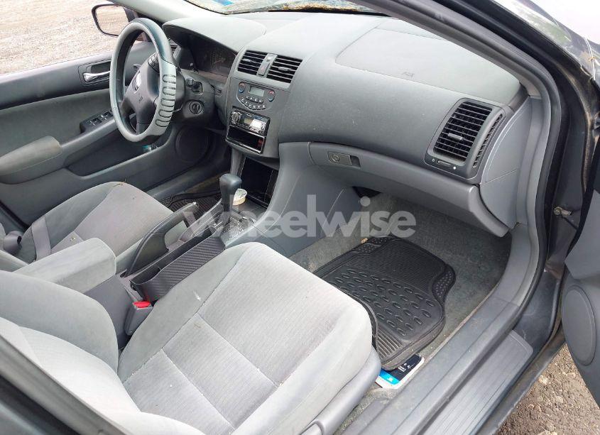 Photo 5 of 2004 Honda Accord 2.4 LX (VIN 1HGCM56384A168373)