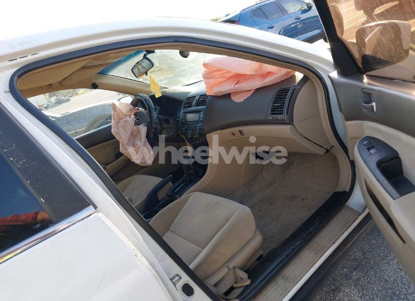 Photo 5 of 2004 Honda Accord 2.4 LX (VIN 1HGCM56384A175310)