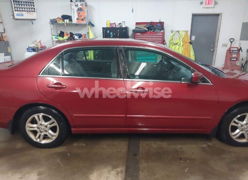 Photo 13 of 2007 Honda Accord 2.4 SE (VIN 1HGCM56387A216670)