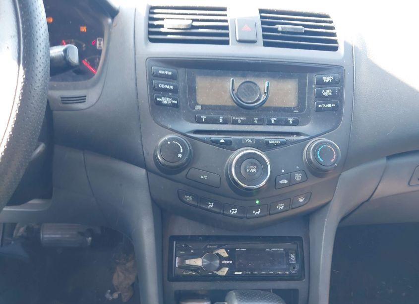 Photo 13 of 2003 Honda Accord 2.4 LX (VIN 1HGCM56393A010302)