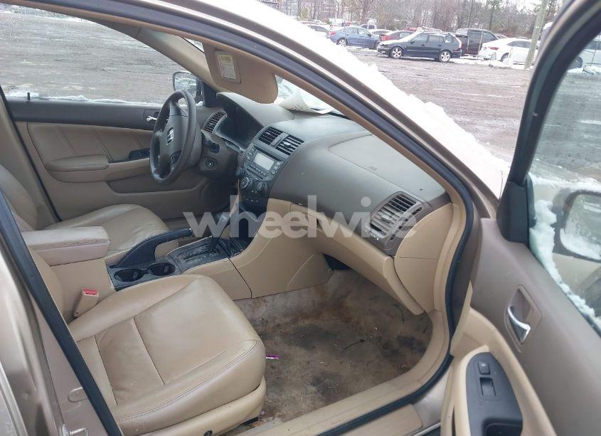 Photo 5 of 2003 Honda Accord 2.4 LX (VIN 1HGCM56393A065817)