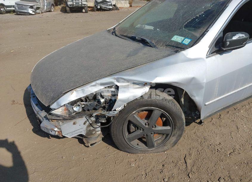 Photo 6 of 2003 Honda Accord 2.4 LX (VIN 1HGCM56393A127118)