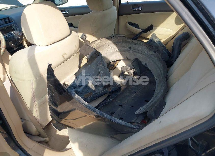 Photo 12 of 2004 Honda Accord 2.4 LX (VIN 1HGCM56394A157382)