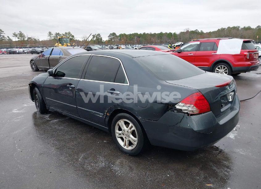 Photo 3 of 2006 Honda Accord 2.4 SE (VIN 1HGCM56396A052263)