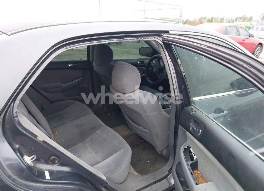 Photo 8 of 2006 Honda Accord 2.4 SE (VIN 1HGCM56396A052263)