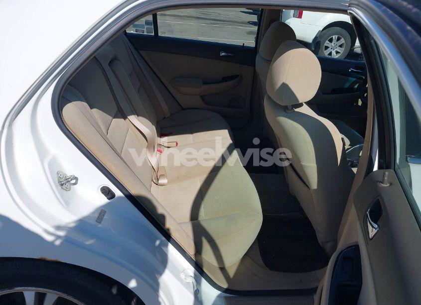 Photo 8 of 2006 Honda Accord 2.4 SE (VIN 1HGCM56396A133960)