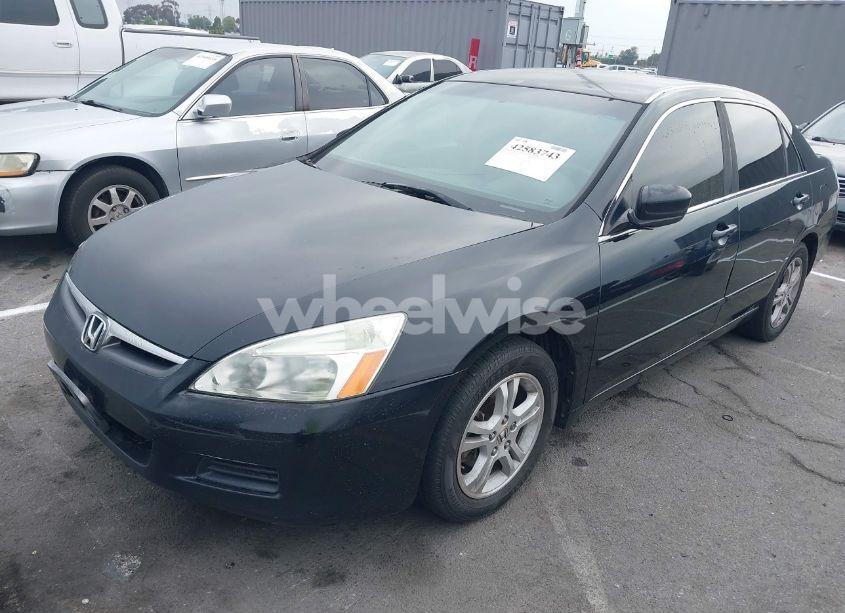 Photo 2 of 2006 Honda Accord 2.4 SE (VIN 1HGCM56396A170622)