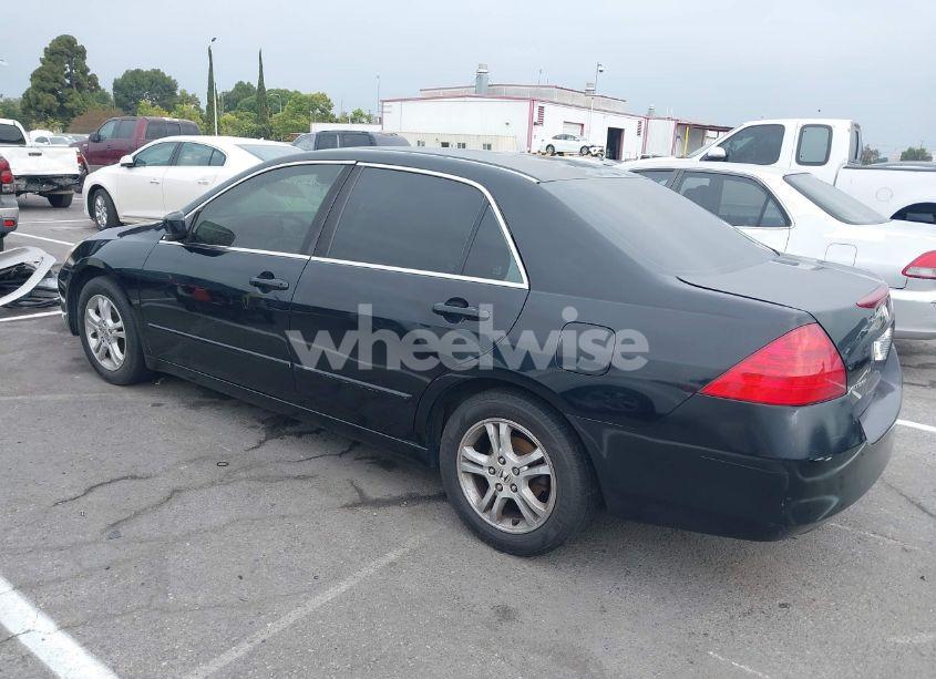 Photo 3 of 2006 Honda Accord 2.4 SE (VIN 1HGCM56396A170622)