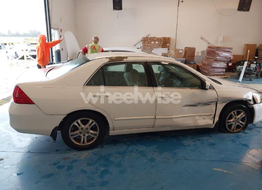 Photo 13 of 2007 Honda Accord 2.4 SE (VIN 1HGCM56397A010869)