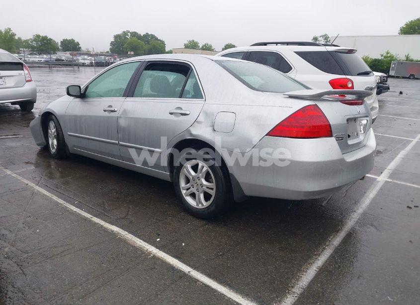 Photo 3 of 2007 Honda Accord 2.4 SE (VIN 1HGCM56397A040311)