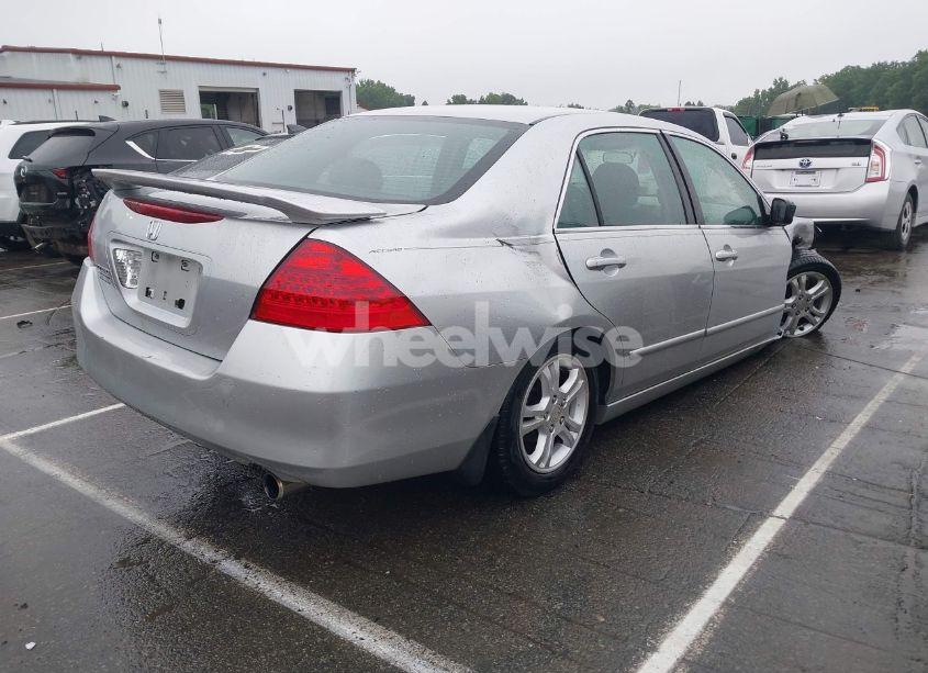 Photo 4 of 2007 Honda Accord 2.4 SE (VIN 1HGCM56397A040311)