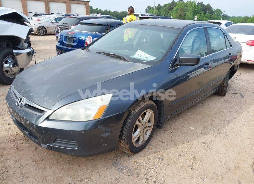 Photo 2 of 2007 Honda Accord 2.4 SE (VIN 1HGCM56397A196123)